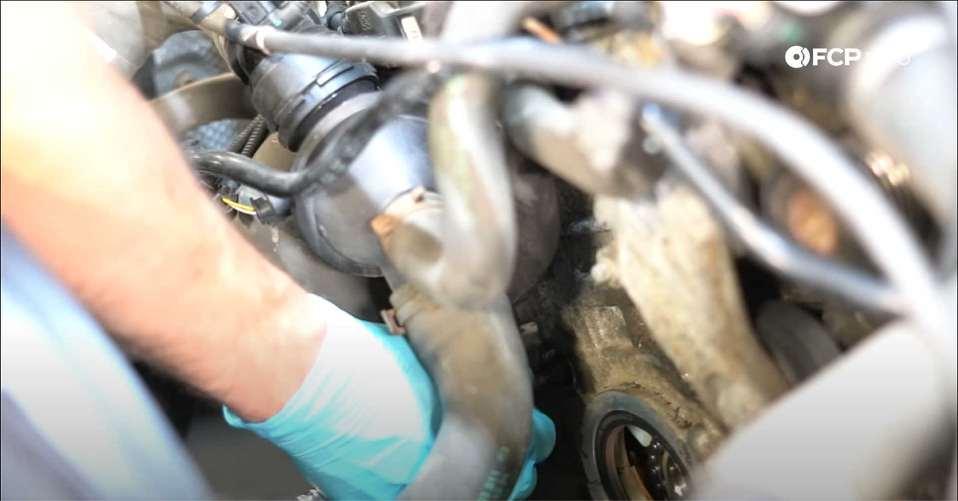 DIY BMW N20 Timing Chain installing the timing chain assembly guide pins