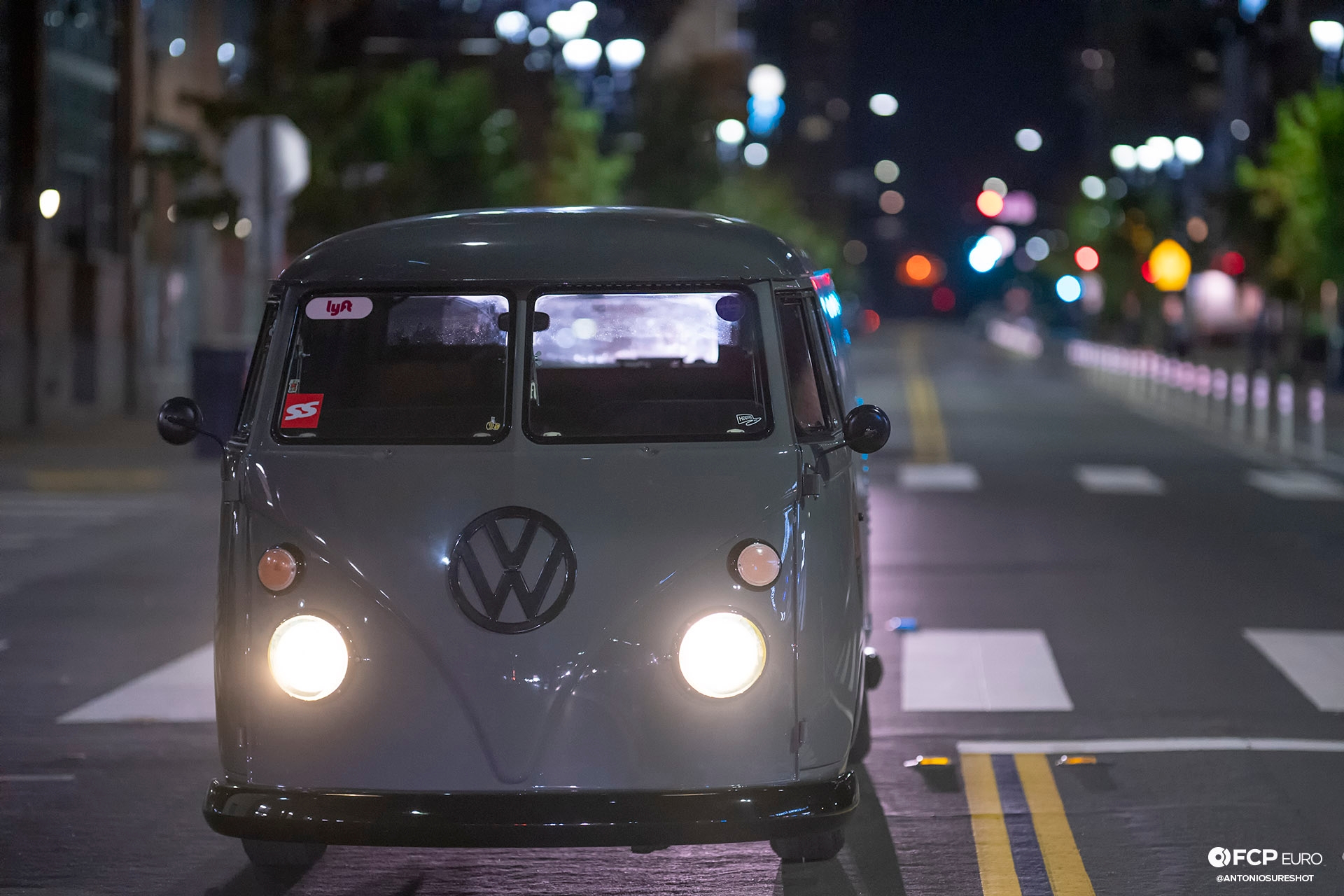 Vw Bus HDQTRS NYC A9A02319