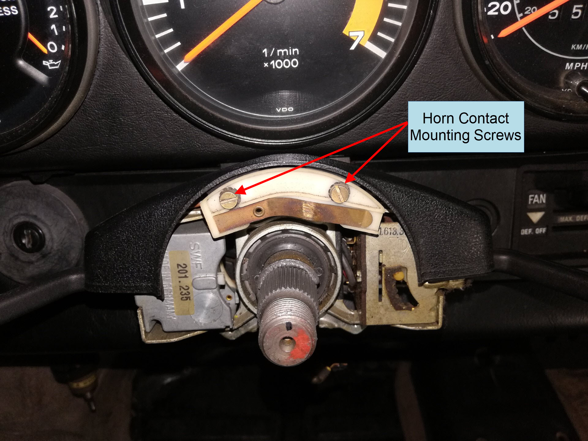 Air-cooled Porsche 911 Steering Wheel Horn Contact