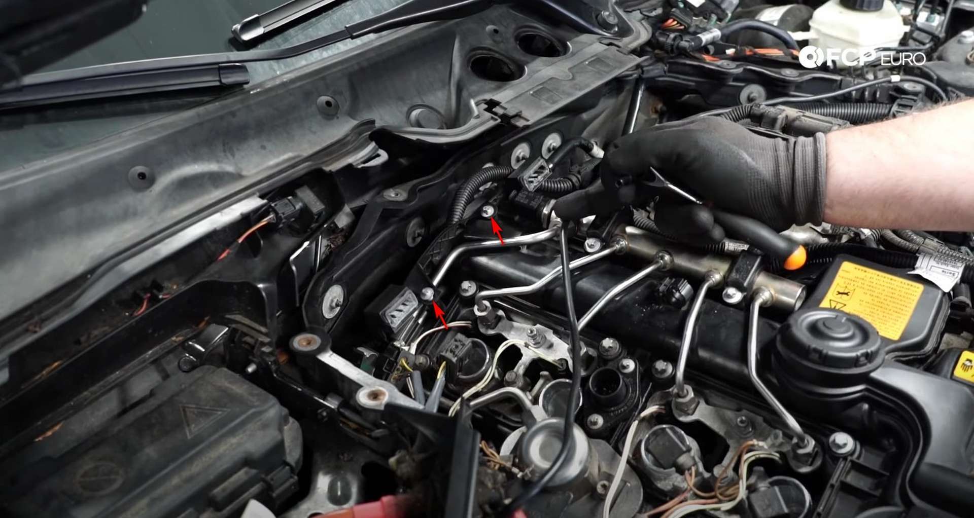 12-DIY-BMW-F30-Valve-Cover-Replacement_Removing-Fuel-System