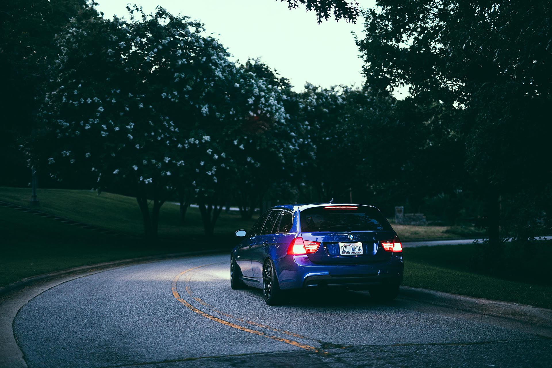 BMW E91 335d at dusk rear