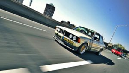A BMW E21, Friends, and a 30 Pack of PBR