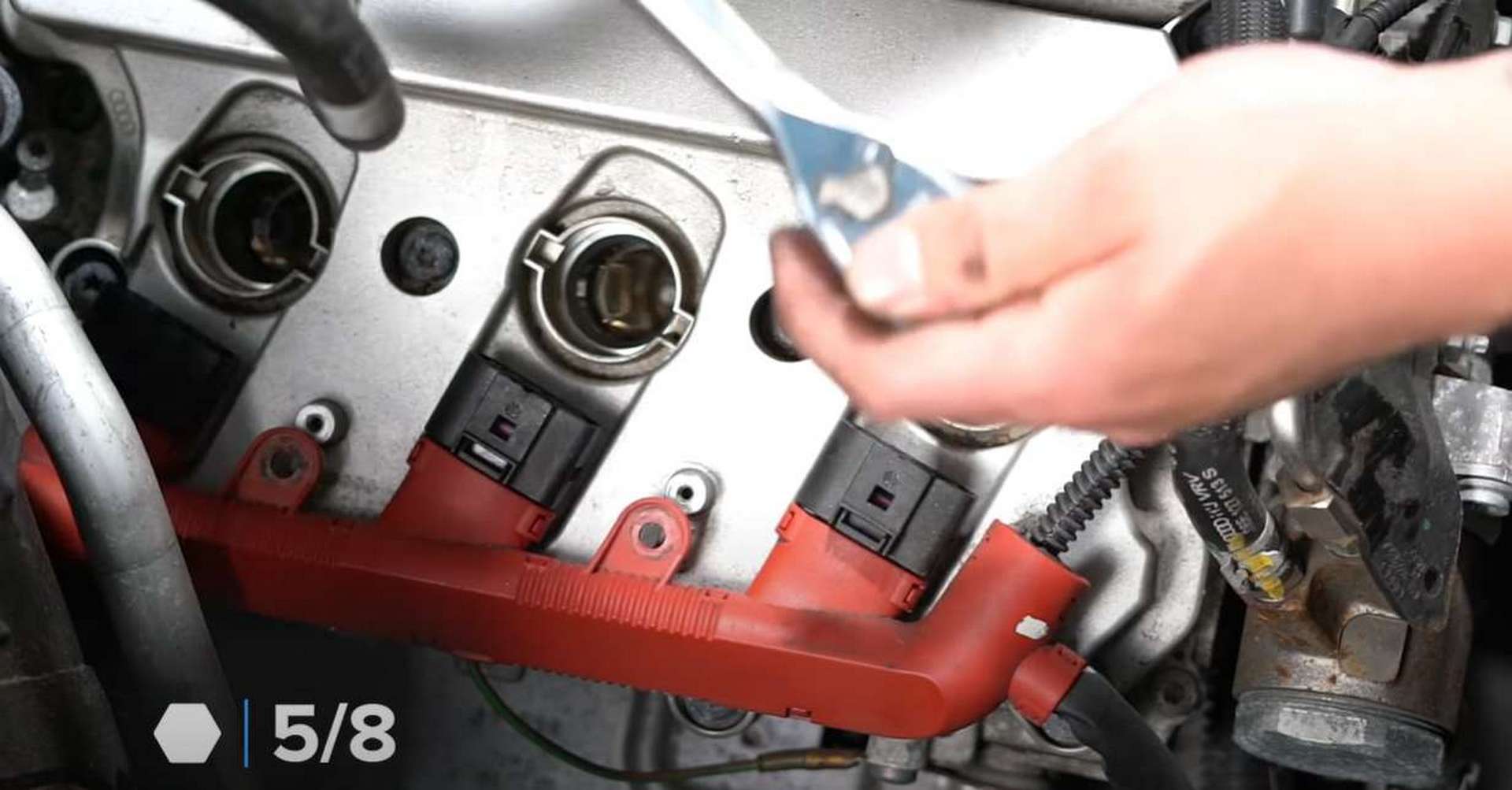DIY Audi B8 Plugs and Coils removing the spark plugs
