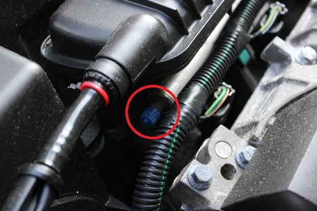 volvo-fuel-pressure-vent