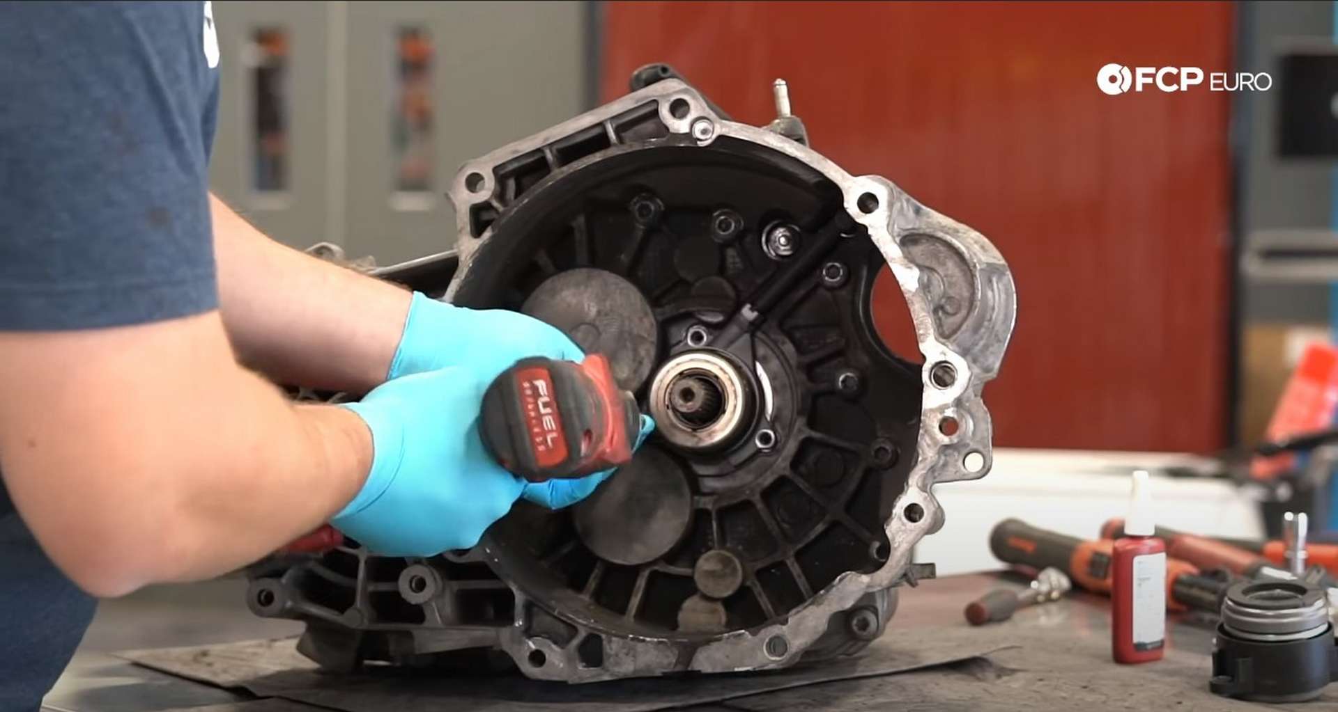 49-DIY_VW_GTI_Clutch-Job-Replacing-Throwout-Bearing