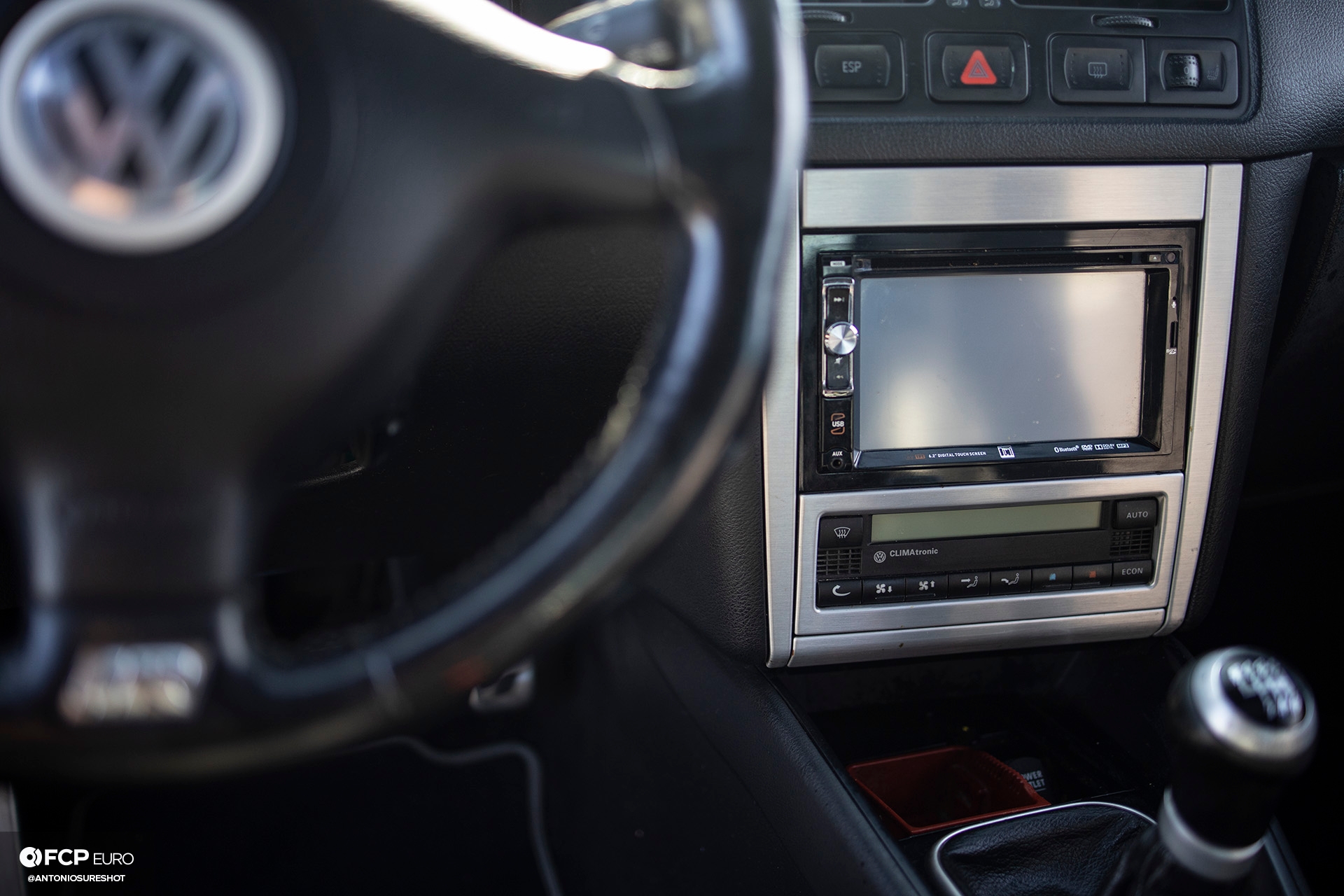 MK4 Volkswagen Golf R32 Deep Blue Pearl Air Ride Interior