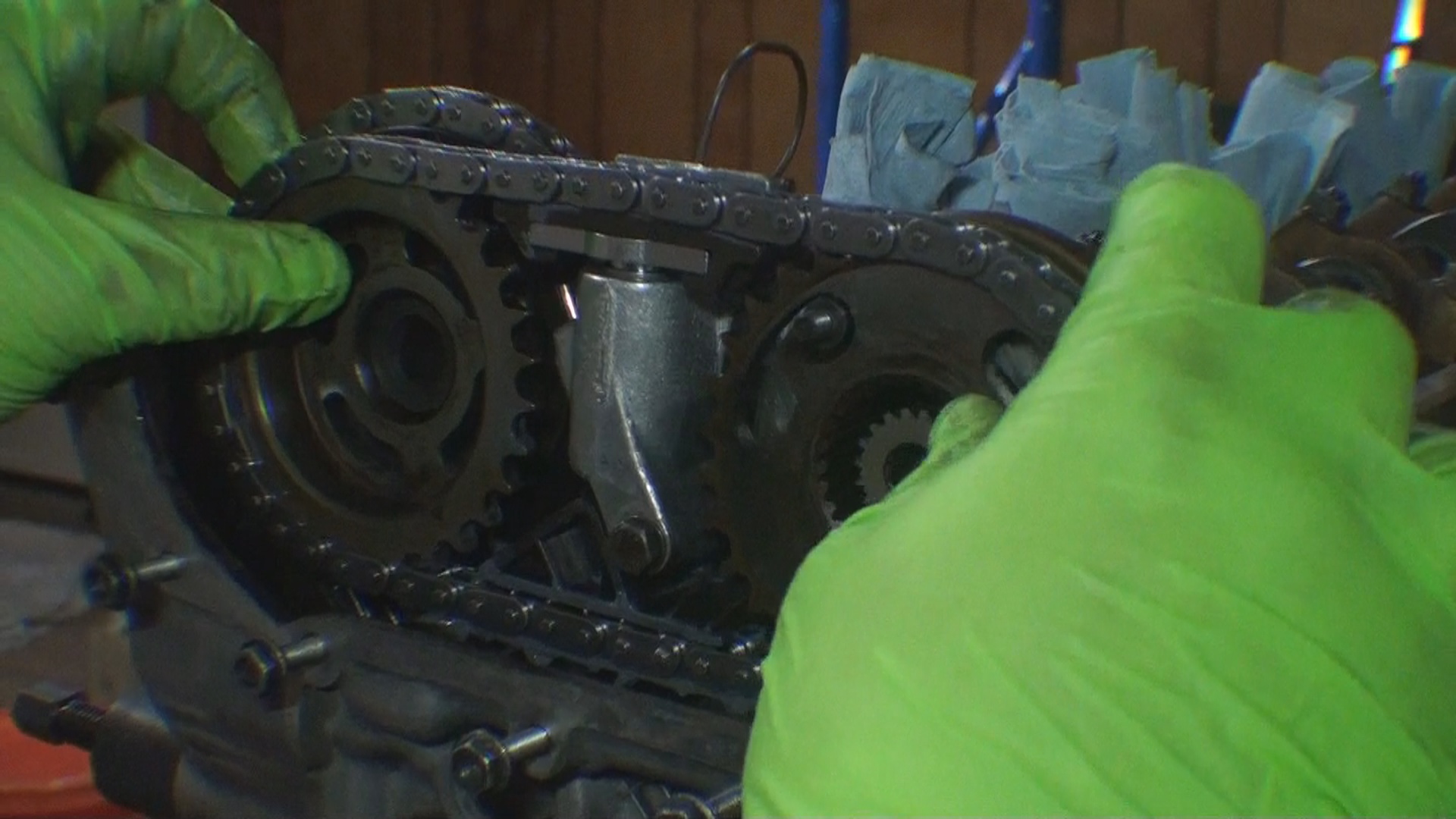installing upper timing chain