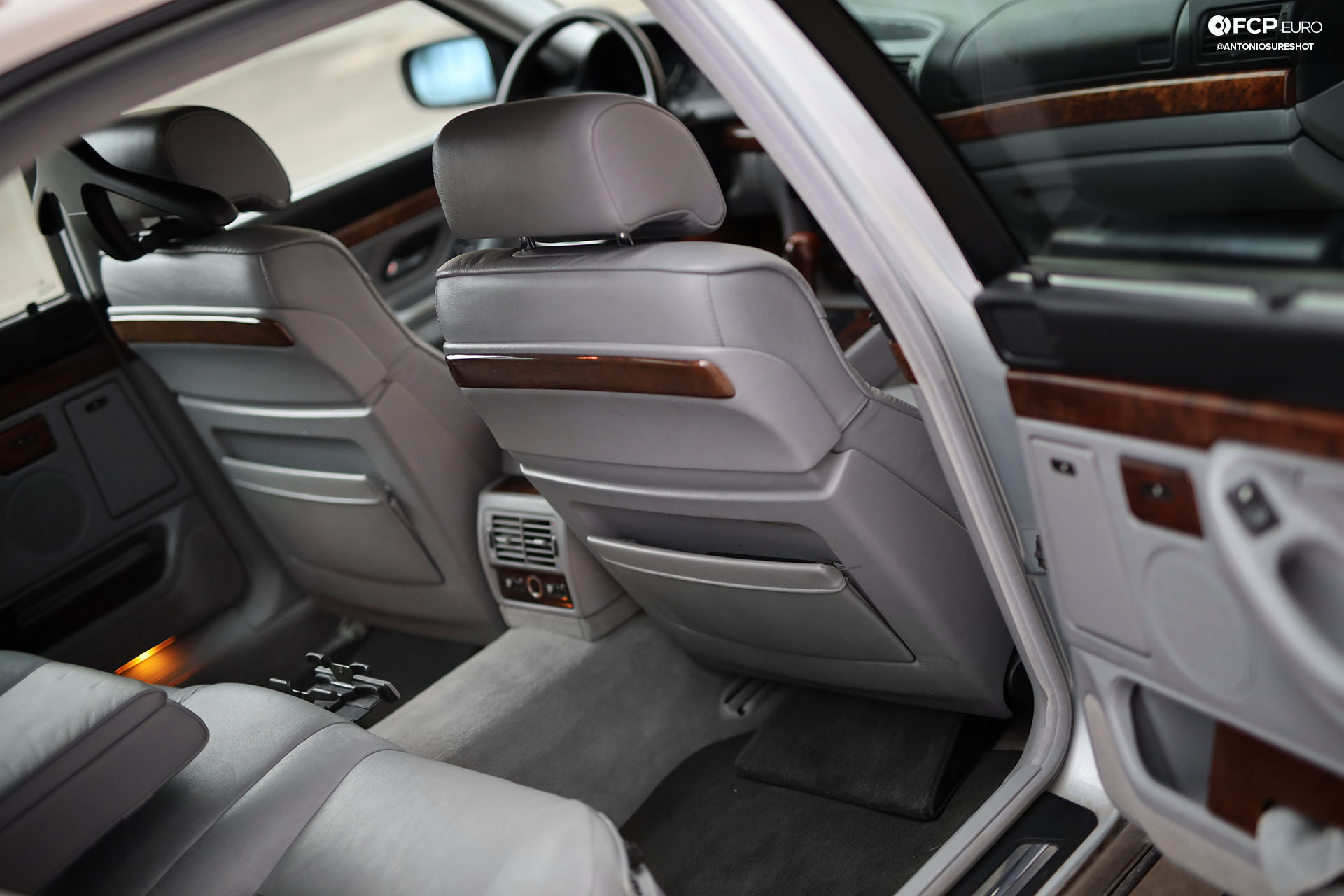 E38 BMW 750iL M73 