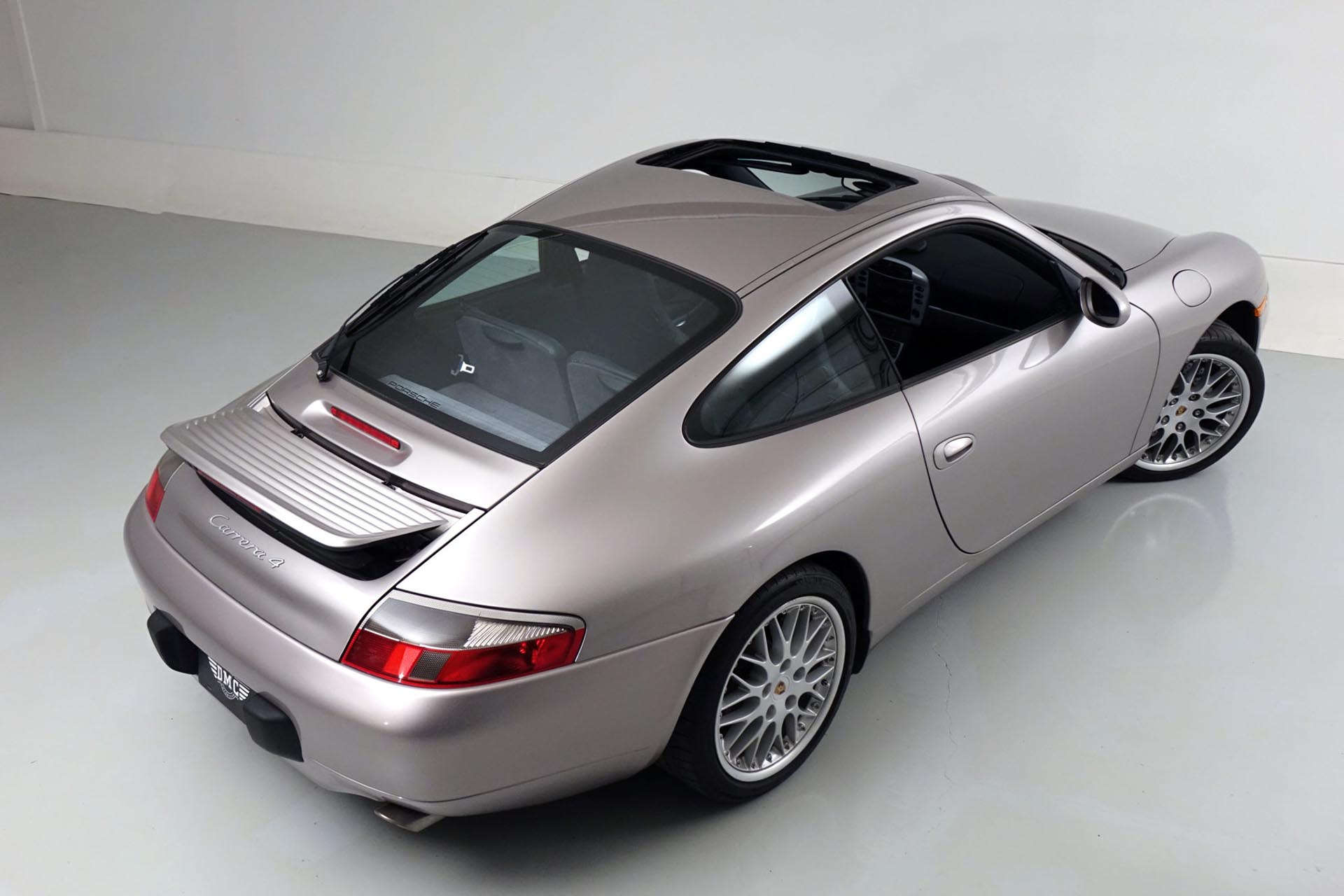 08_Porsche 996 911 Carrera 4 rear