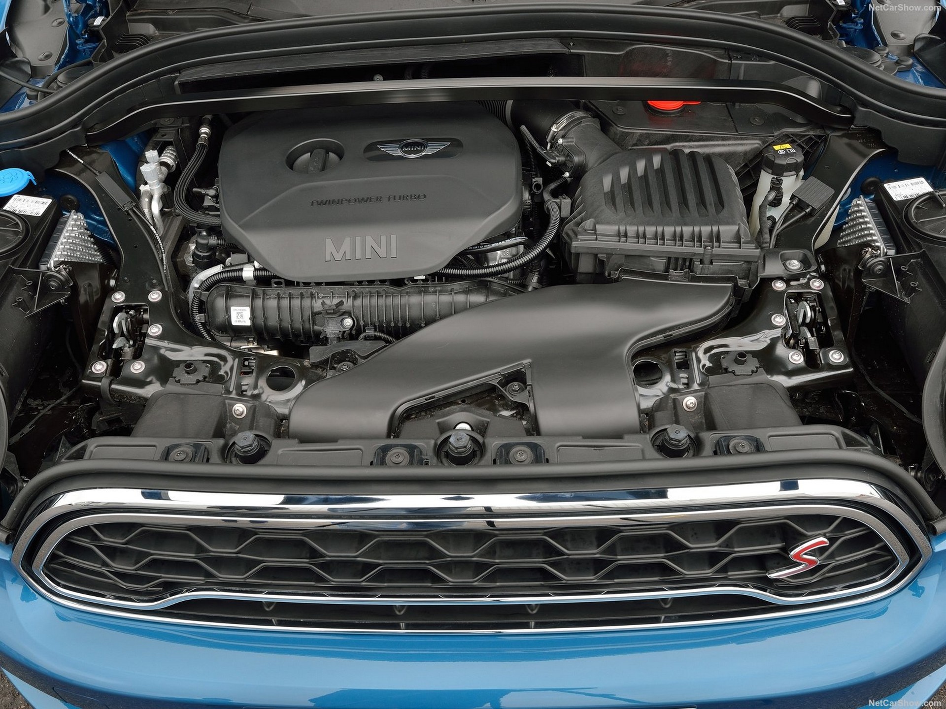 FCP_Euro_Modern_Sleepers_MINI_Countryman_Cooper_S_ALL4