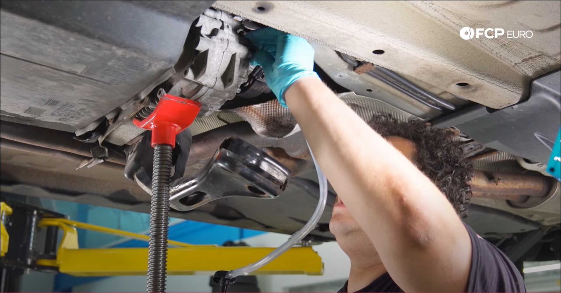 DIY BMW X3 Transfer Case Actuator filling the transfer case with fluid