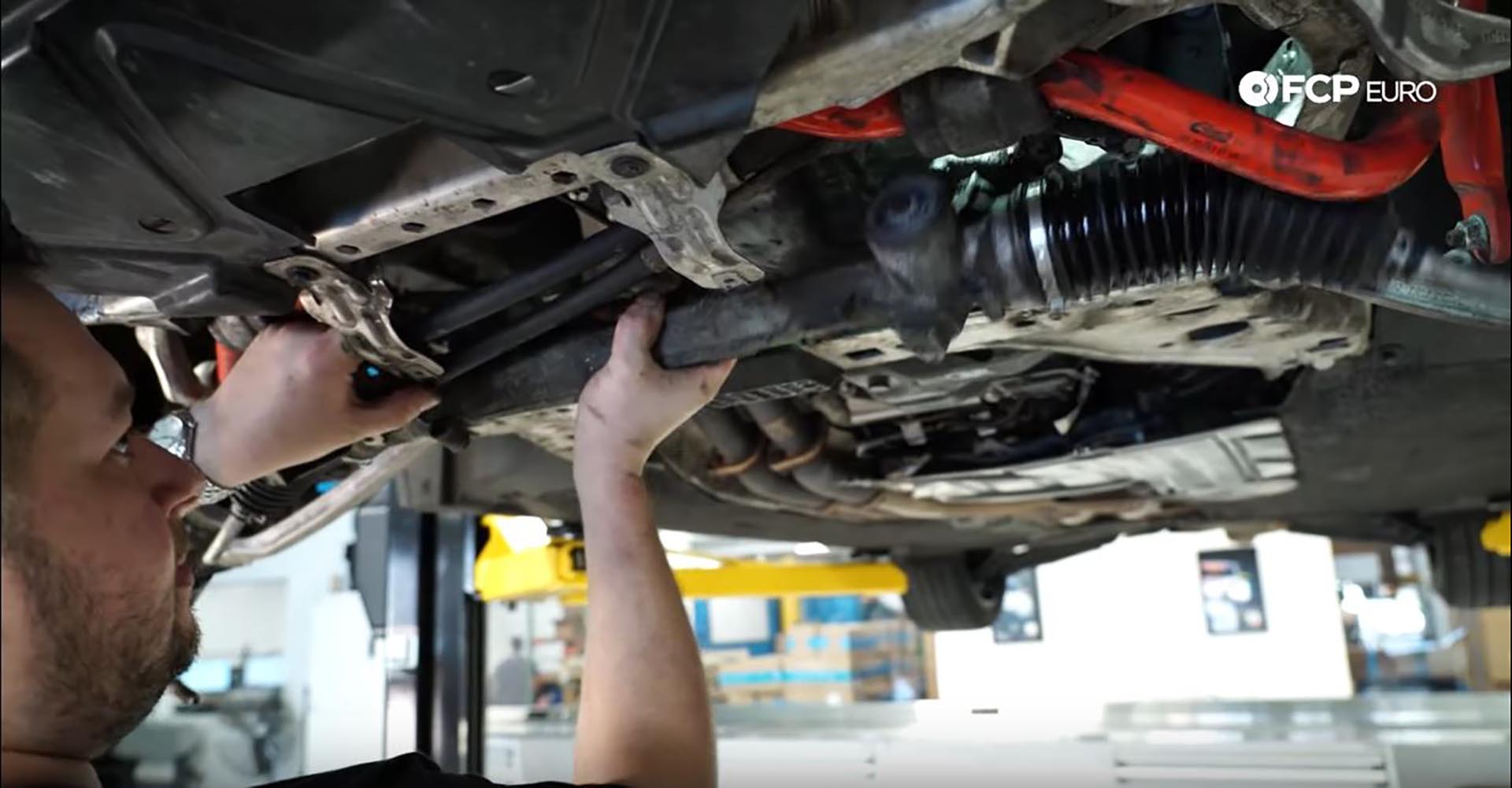 BMW Steering Rack pulling rack out