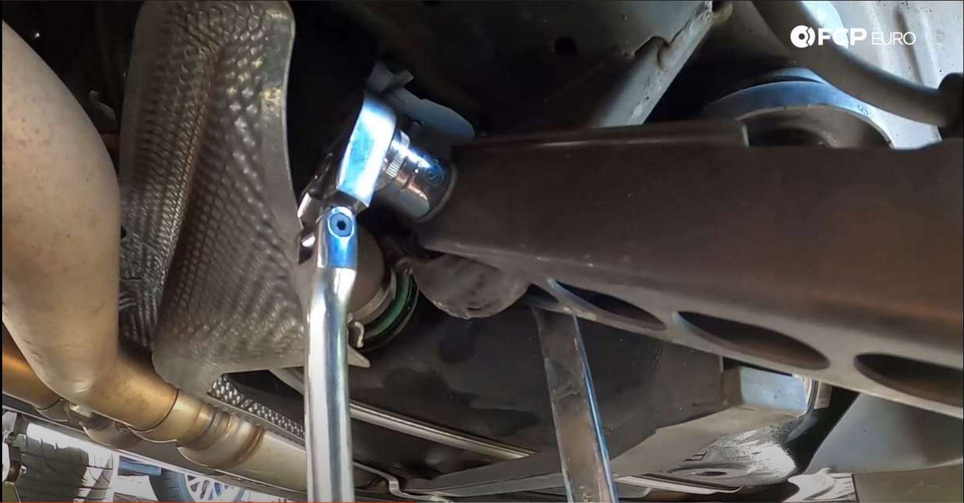 DIY E90 BMW Rear Trailing Arm removing subframe bolt