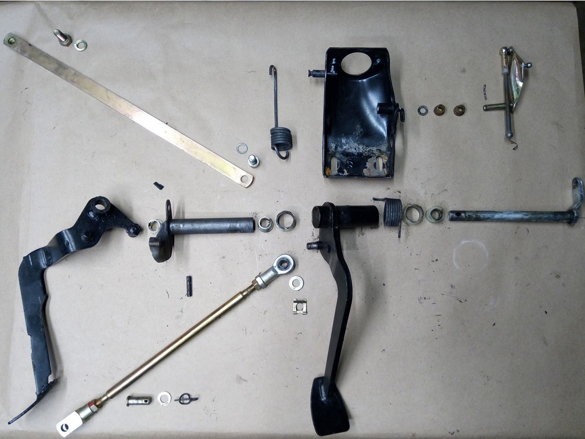 Porsche 911 Pedal Cluster Rebuild 13