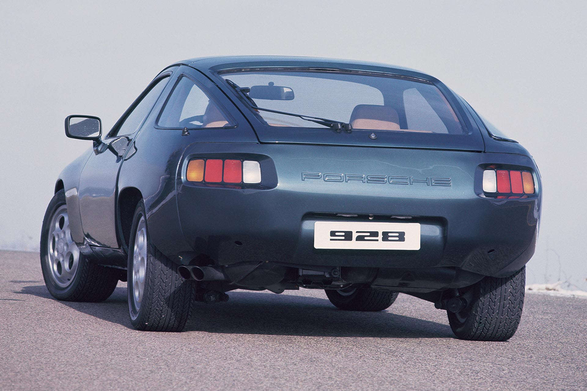 1978 Porsche 928 rear