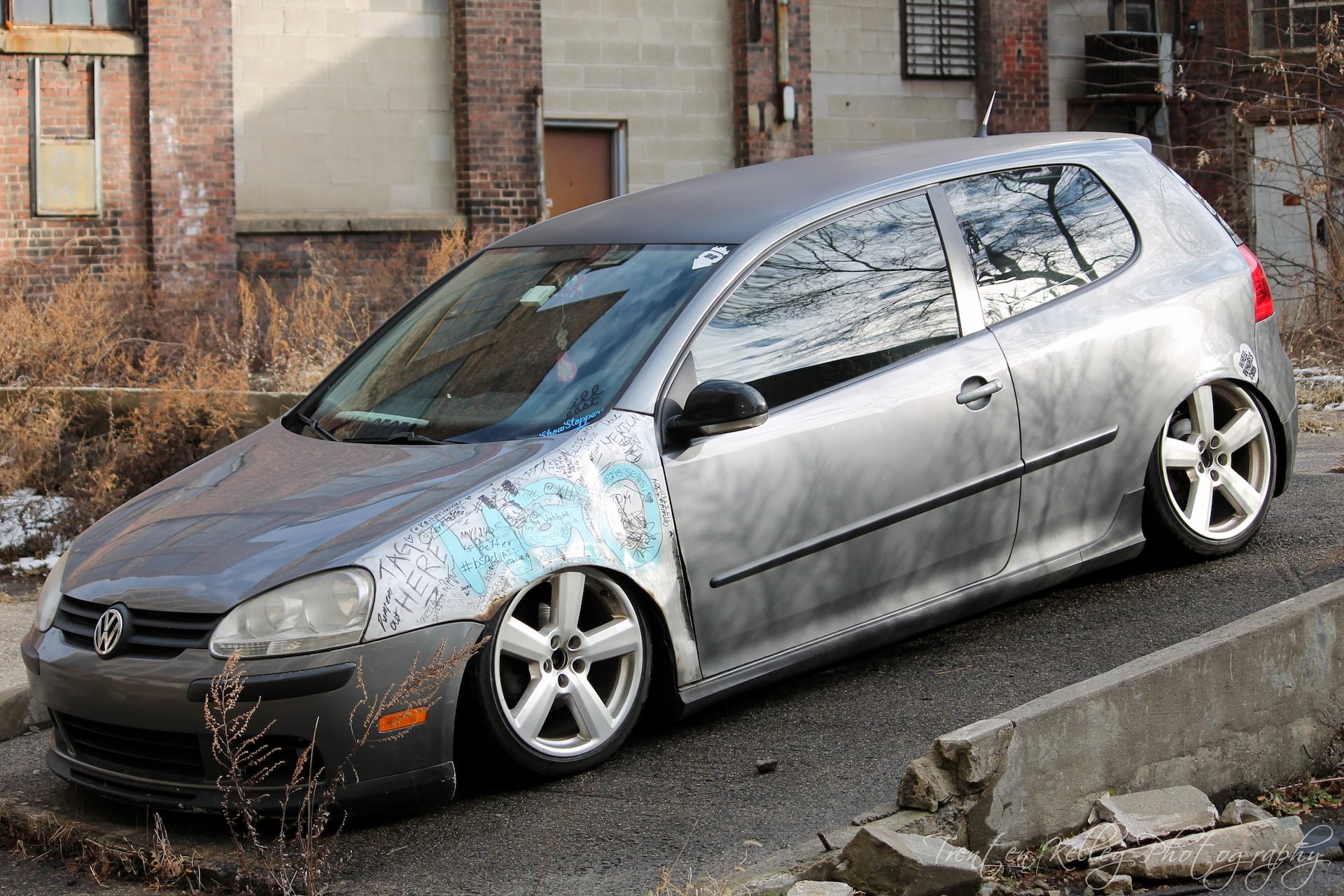 Used_Car_Buying_Red_Flags_Bacon_Fenders_FCP_Euro