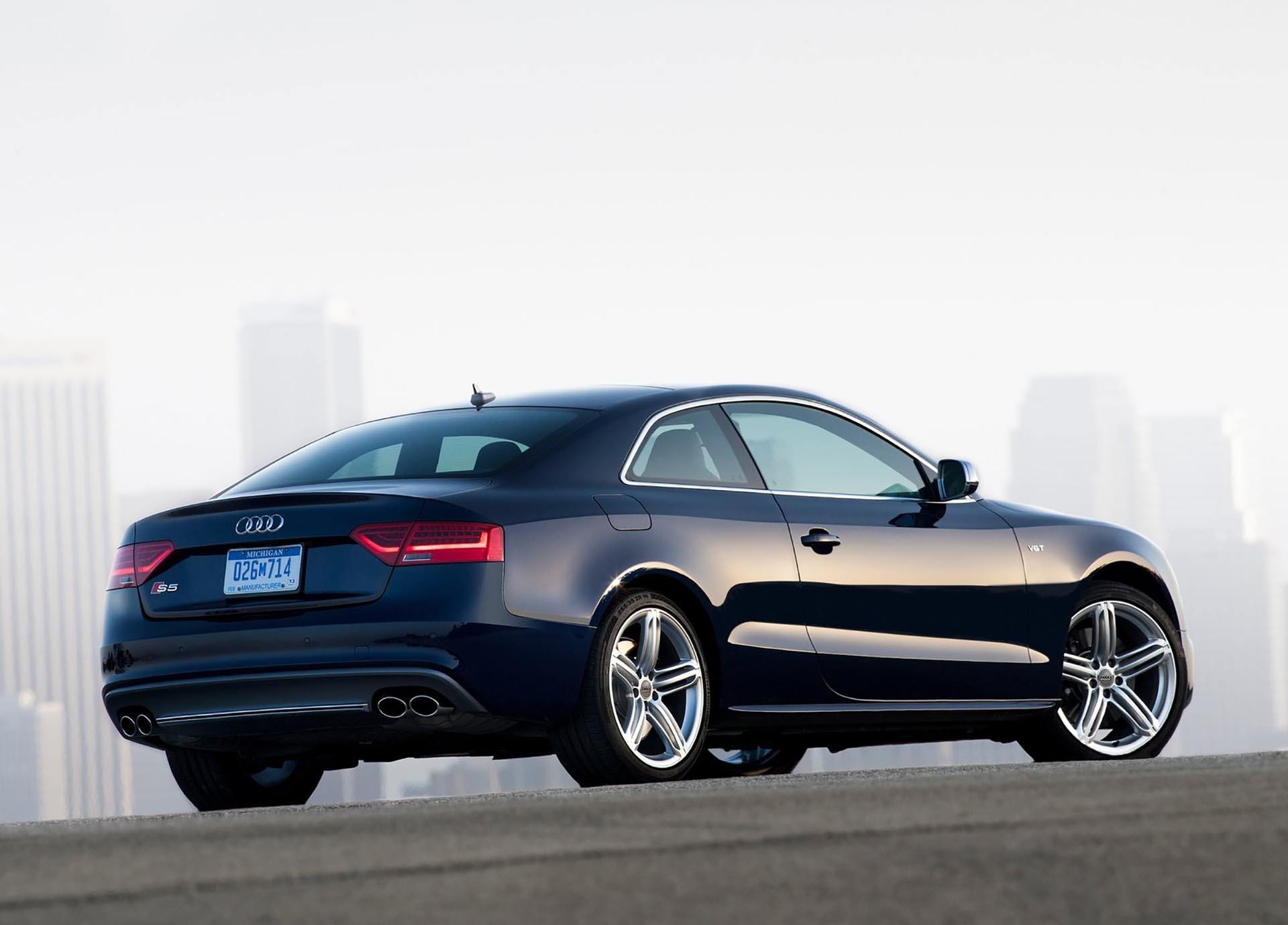 AUDI S5 3.0T REAR