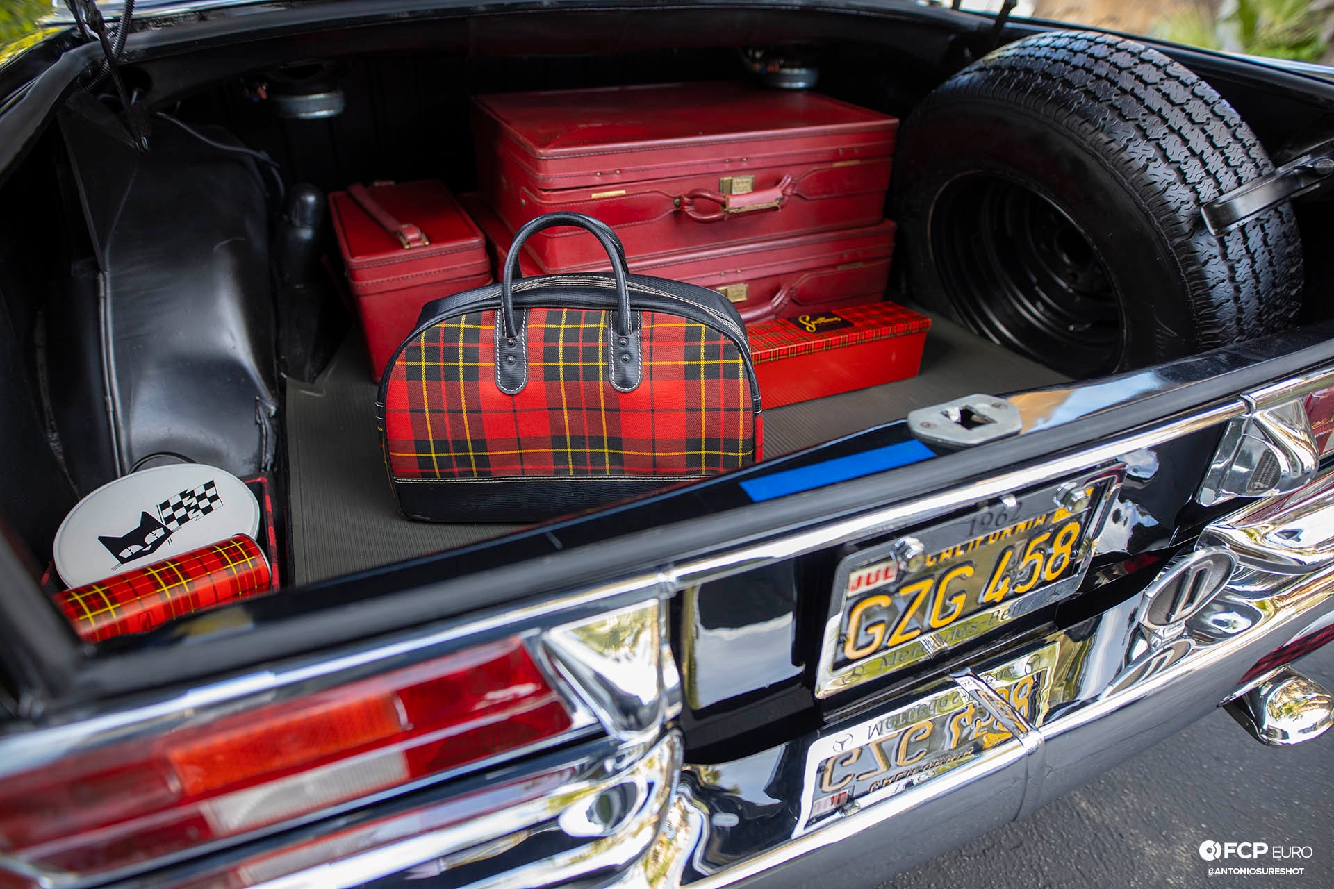 Mercedes Benz 220S Heckflosse Fintail W111 Belinda Benzo EOSR7627