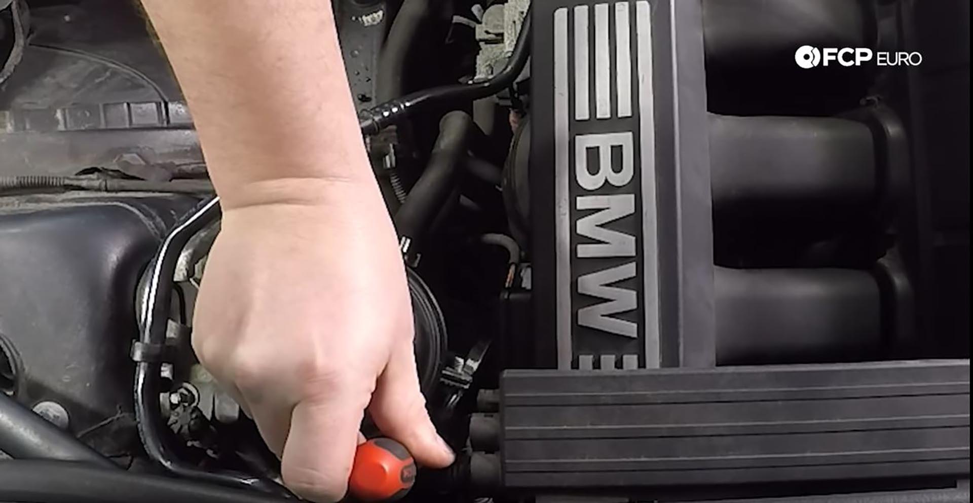 BMW Steering Rack loosening intake clamp