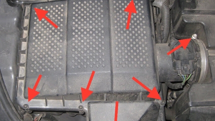 DIY: LR3 Engine Air Filter Replacement and Mass Airflow Sensor Cleaning