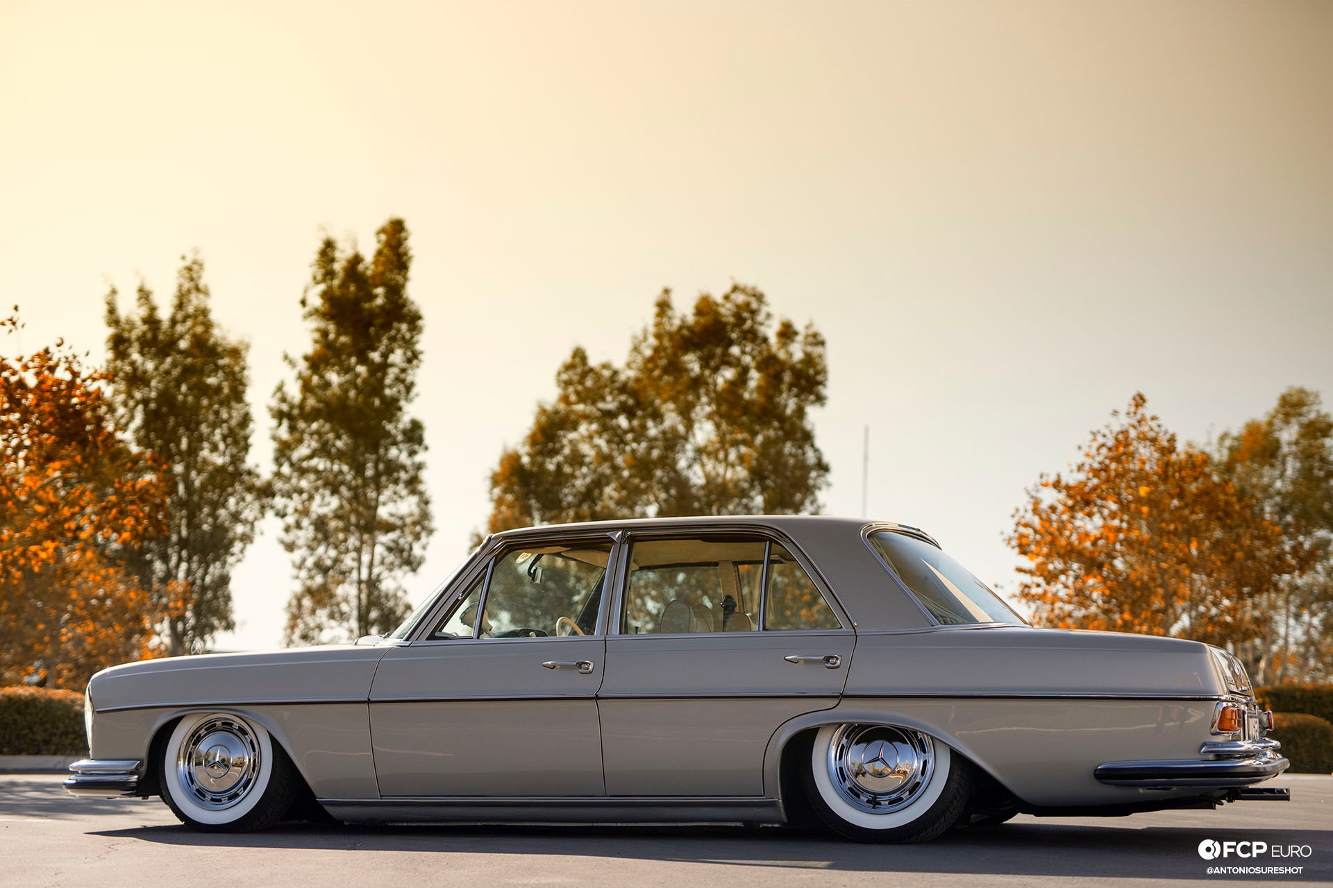 RHD 1972 Mercedes W108 280SE EOSR9792