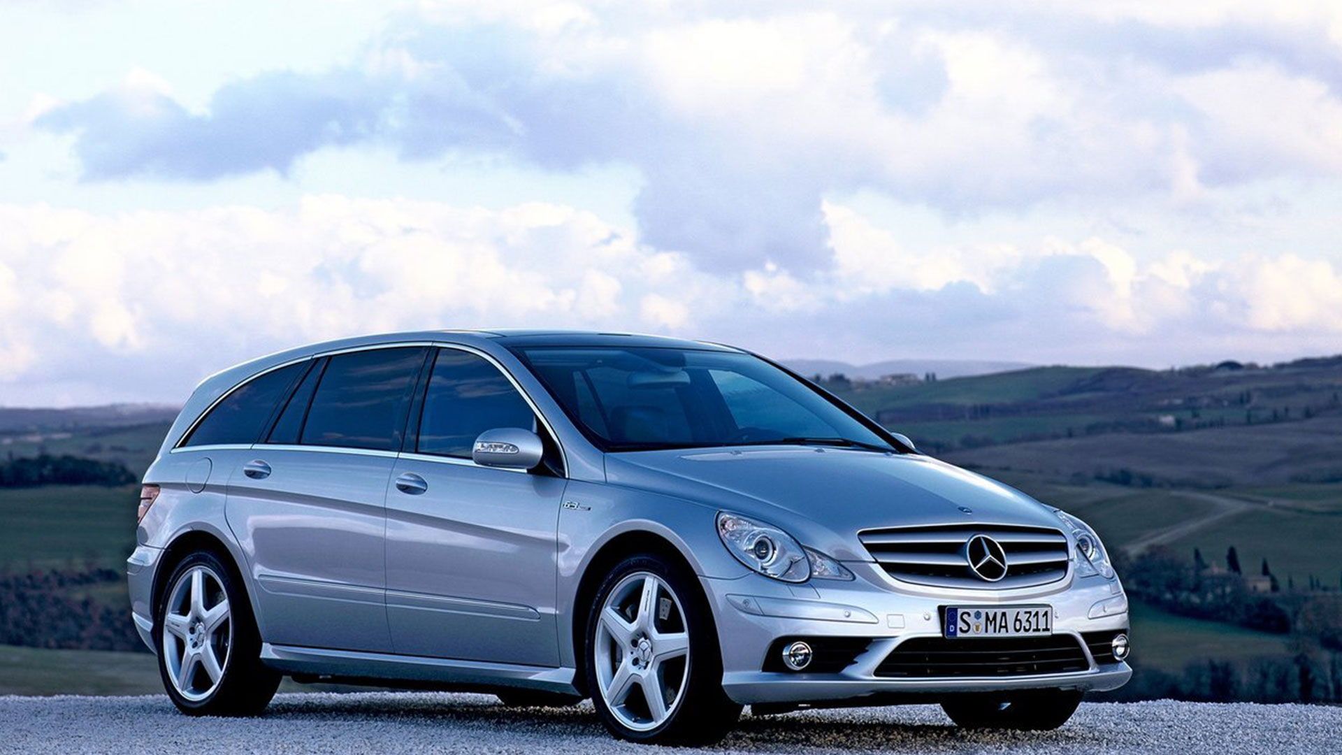 Mercedes-Benz-R63-AMG