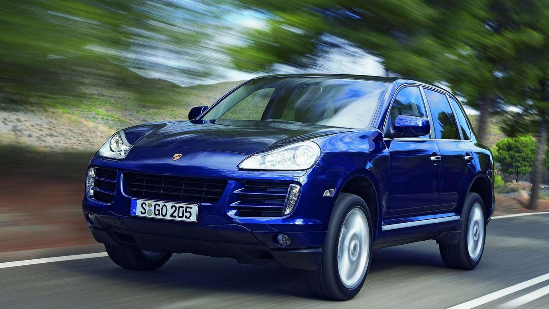 Cheap European Luxury Vehicles Porsche Cayenne rear view
