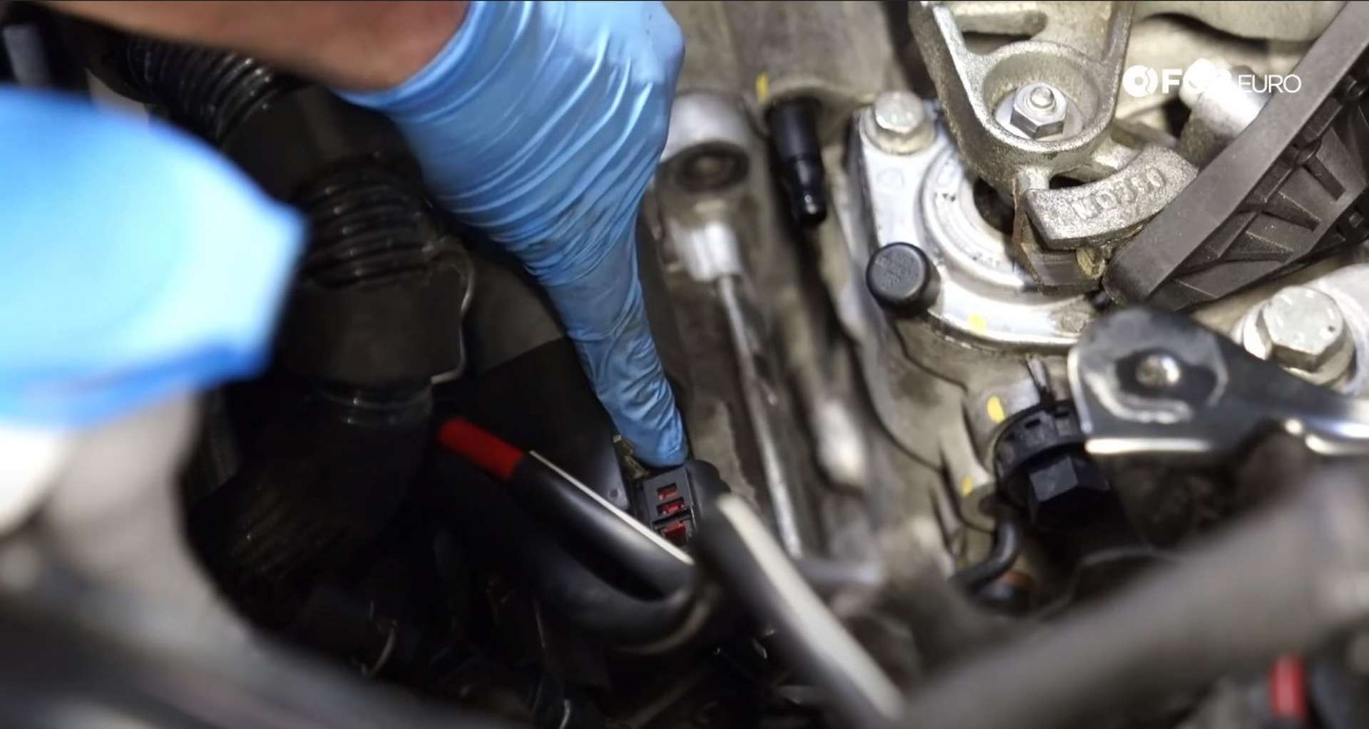 16-DIY_VW_GTI_Clutch-Job-Prepping-Topside-Transmission
