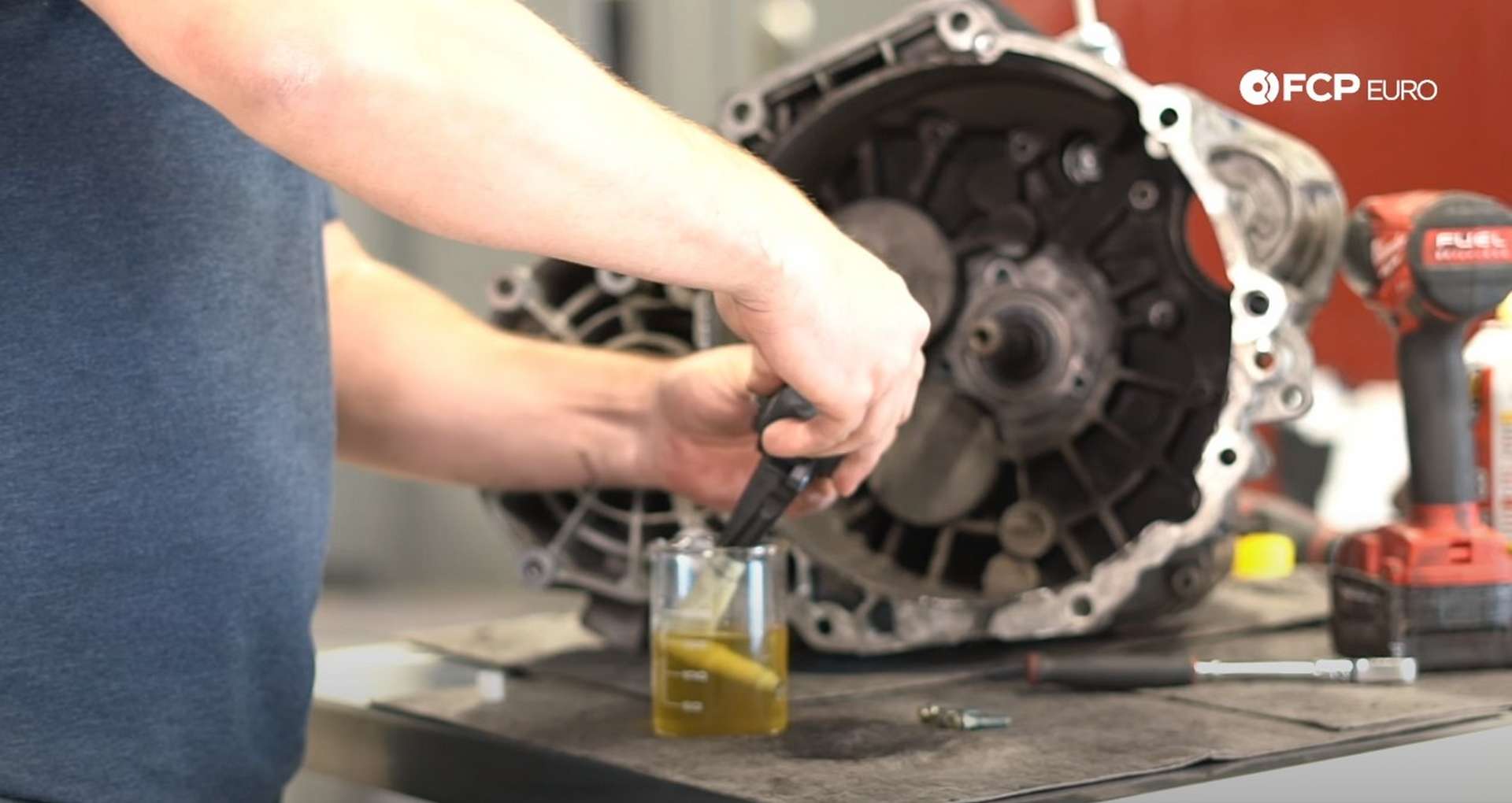 50-DIY_VW_GTI_Clutch-Job-Replacing-Throwout-Bearing