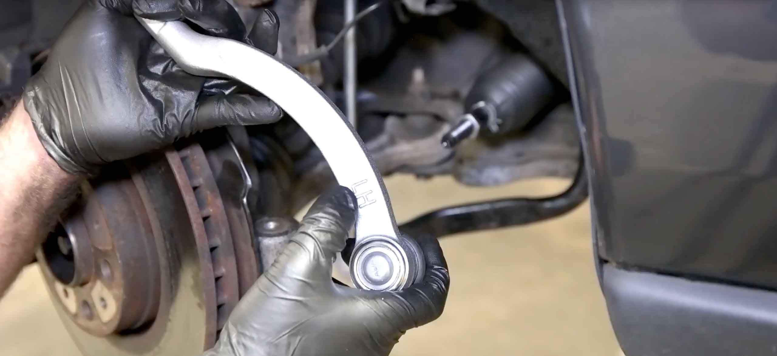 Volvo-Tie-Rod-Replacement.jpeg