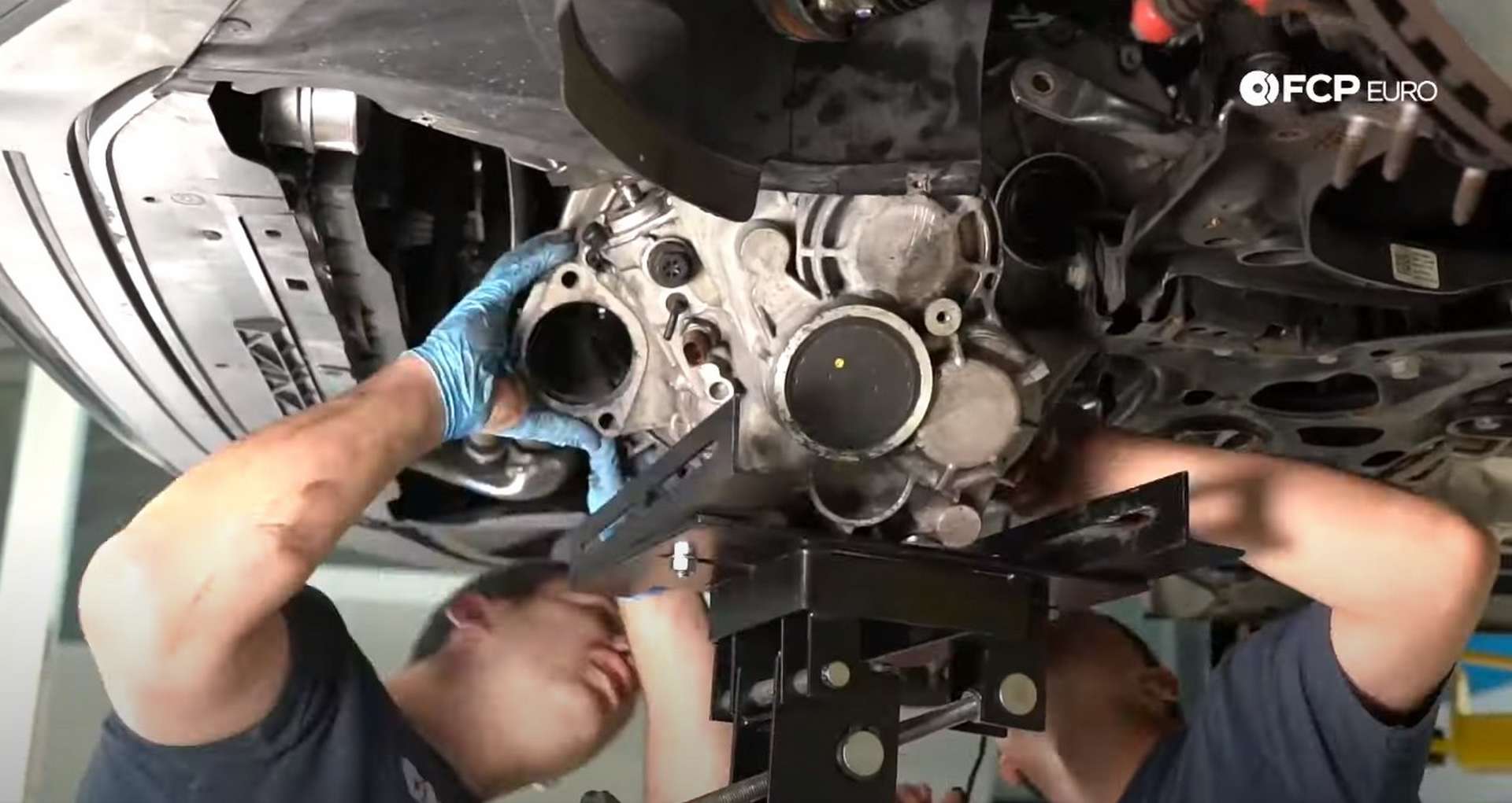 43-DIY_VW_GTI_Clutch-Job-Removing-Transmission
