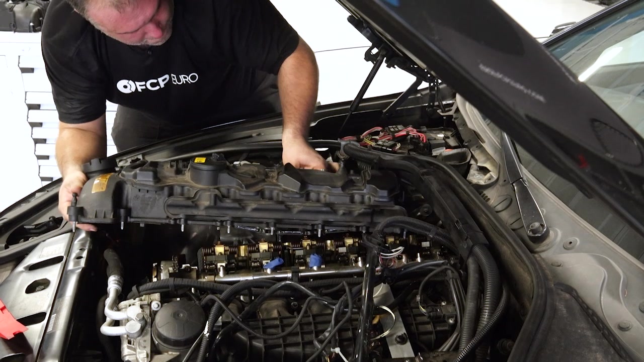 15-bmw-n55-valve-cover-removal