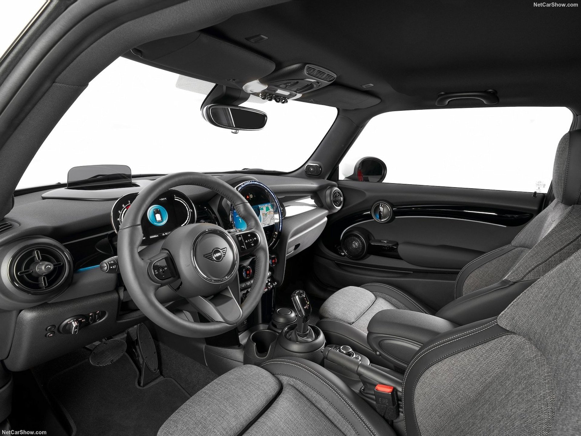 FCP_Euro_Least_Expensive_New_Models_2024_MINI_Cooper_Hardtop_2-Door