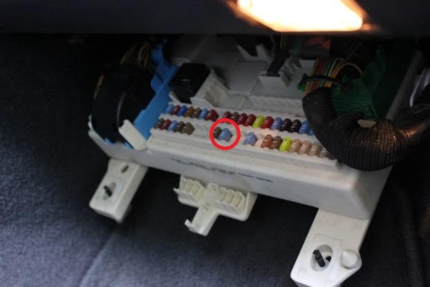 volvo-fuse-box