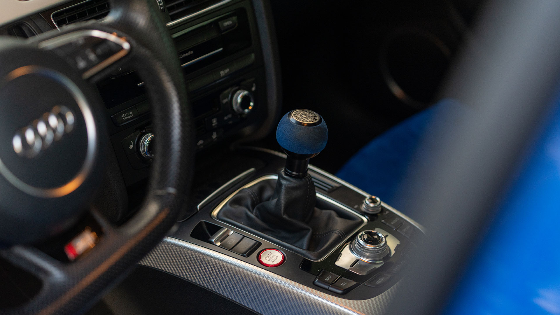 audi-b8-s4-fcp-euro-buyers-guide-manual-interior