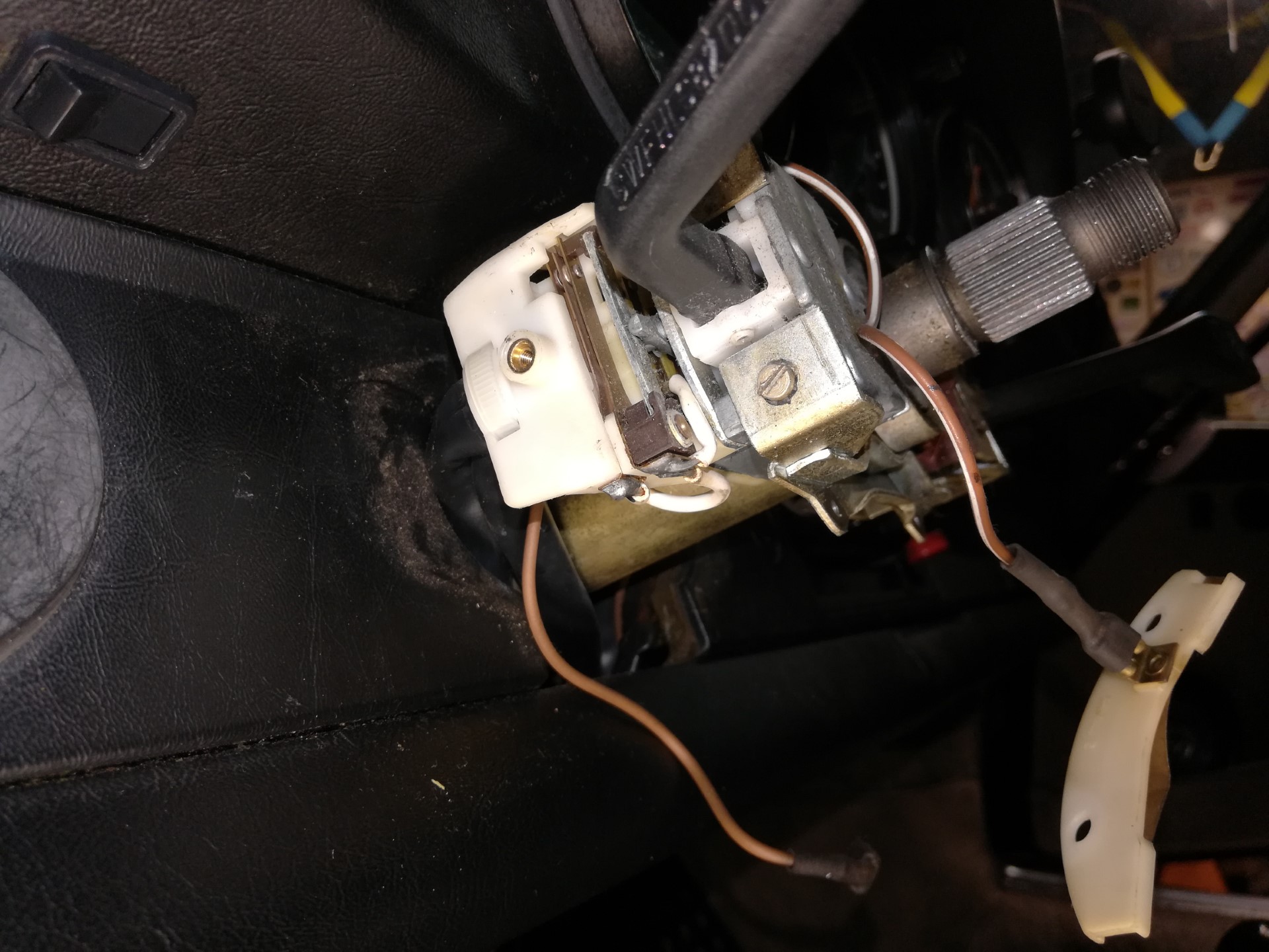 Air-cooled Porsche 911 Turn Signal Switch