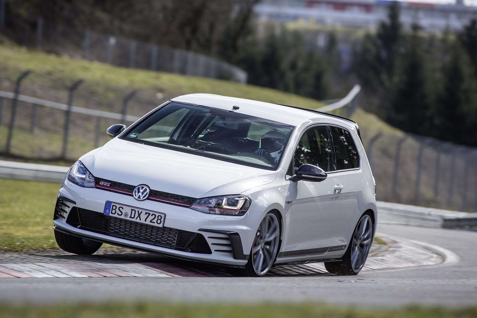 Volkswagen Mk7 GTI Clubsport S Nurburgring Record Holder]