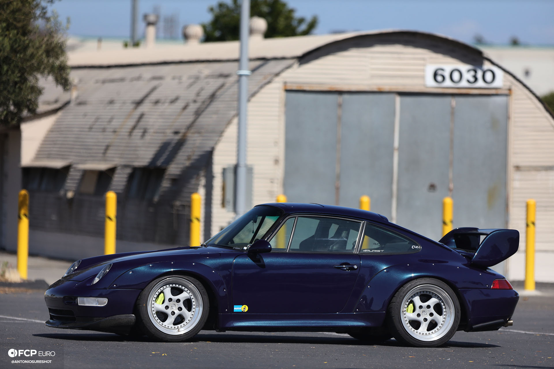 1996 Porsche 911 Carrera 993 RWB  profile