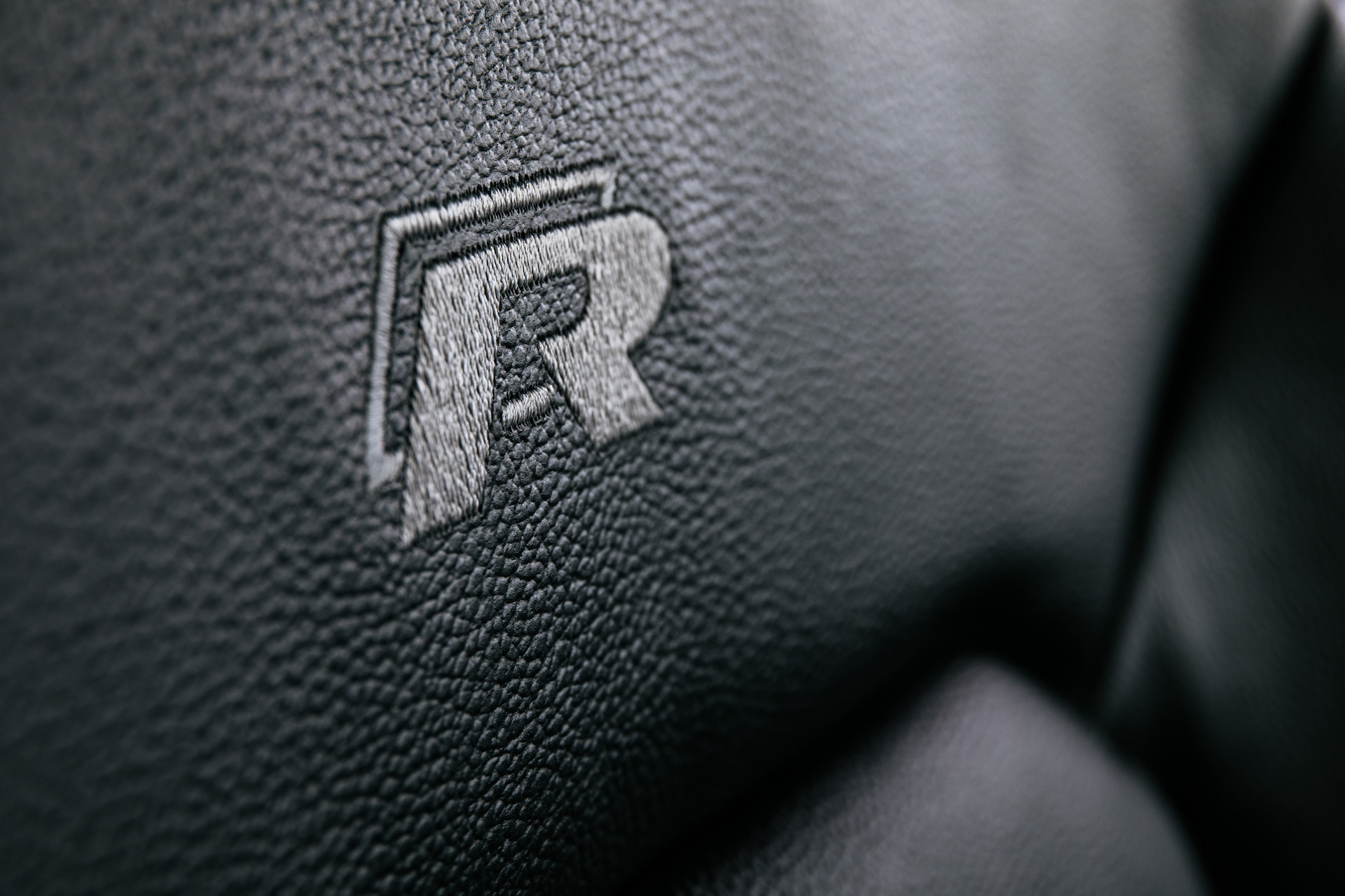 FCP_Euro_Mk7_Golf_R_Buyers_Guide_Seat_Logo