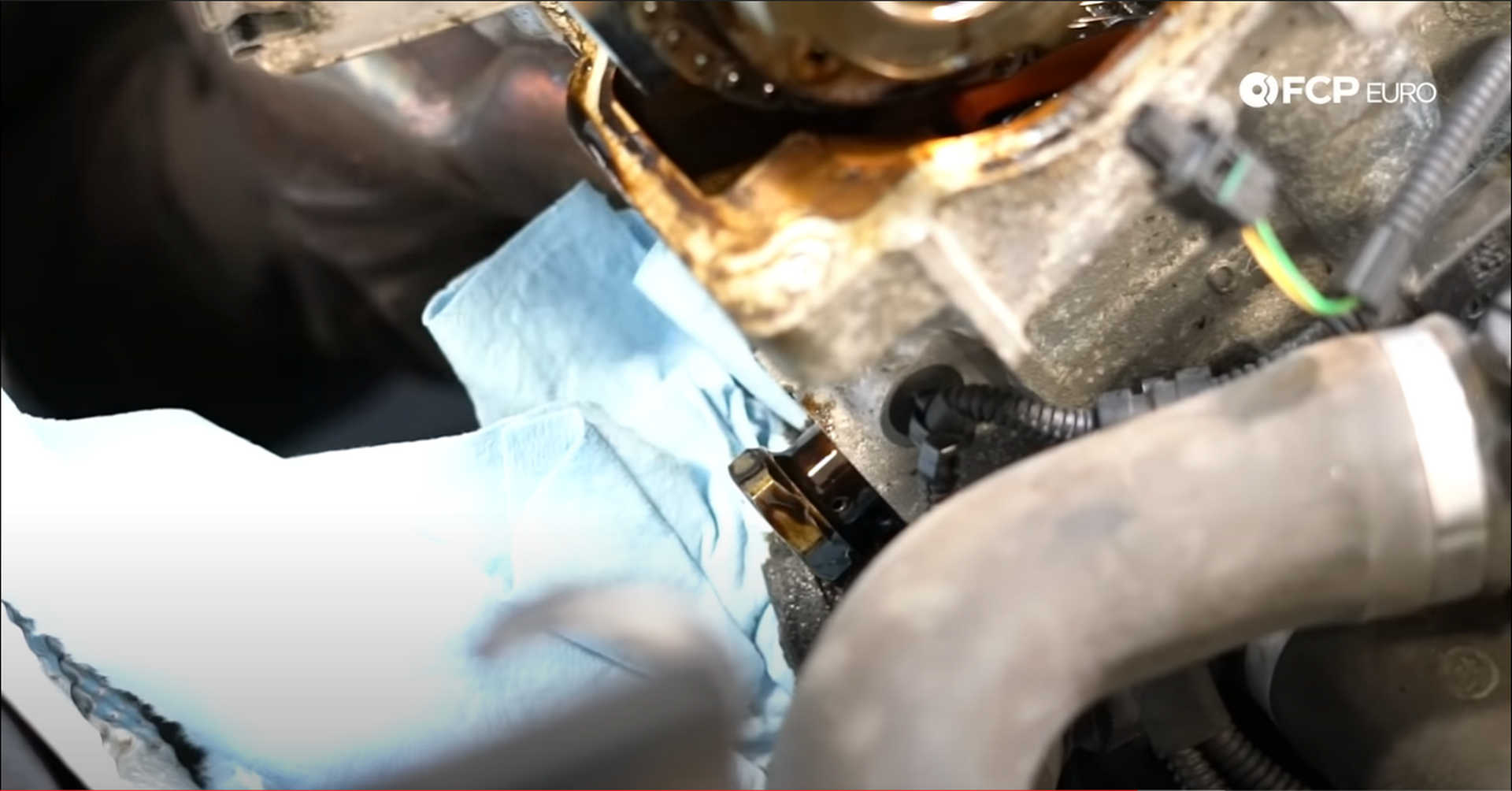 DIY BMW N20 Timing Chain removing the chain tensioner
