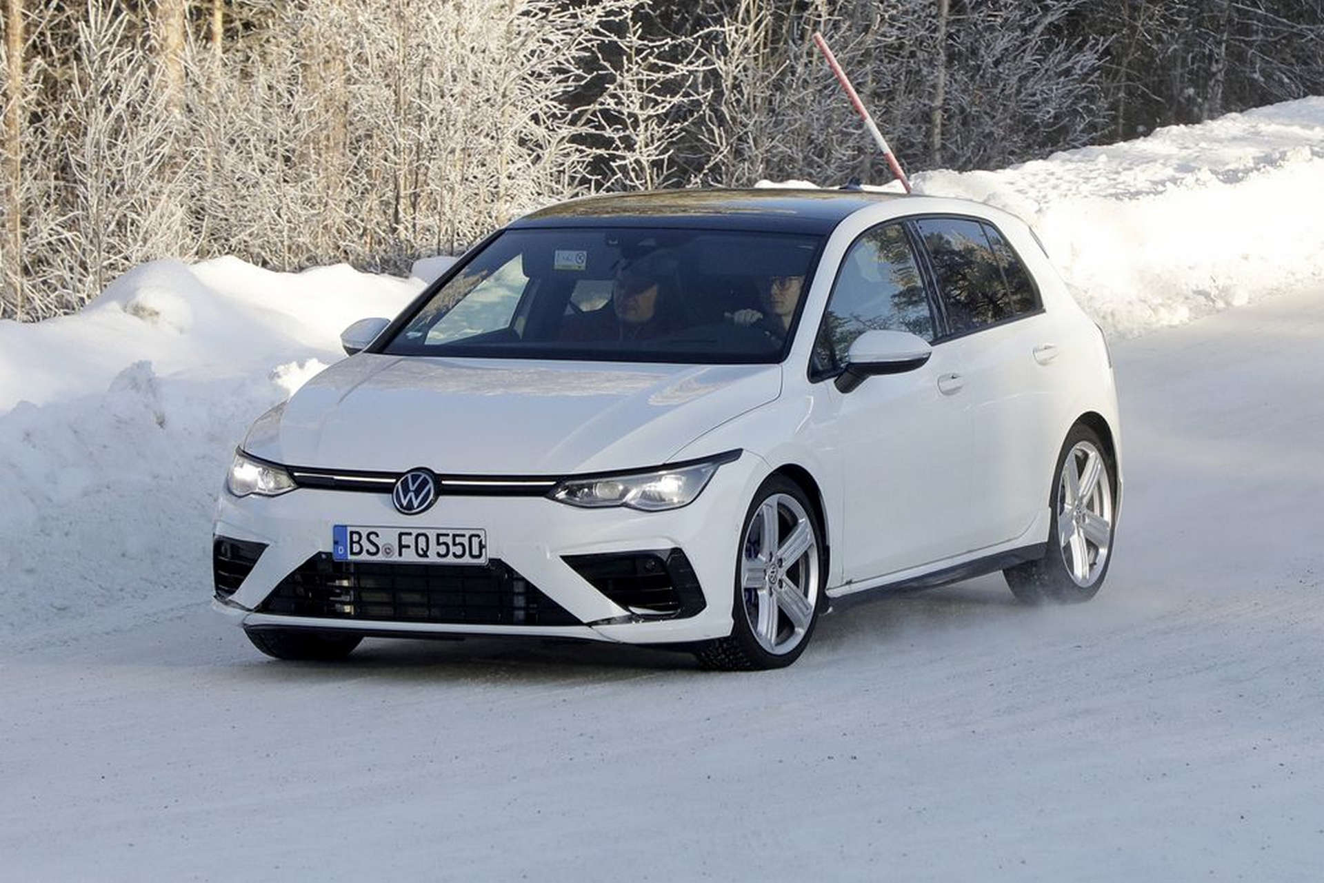 Volkswagen MK8 Golf R Spy Shots Testing Front End