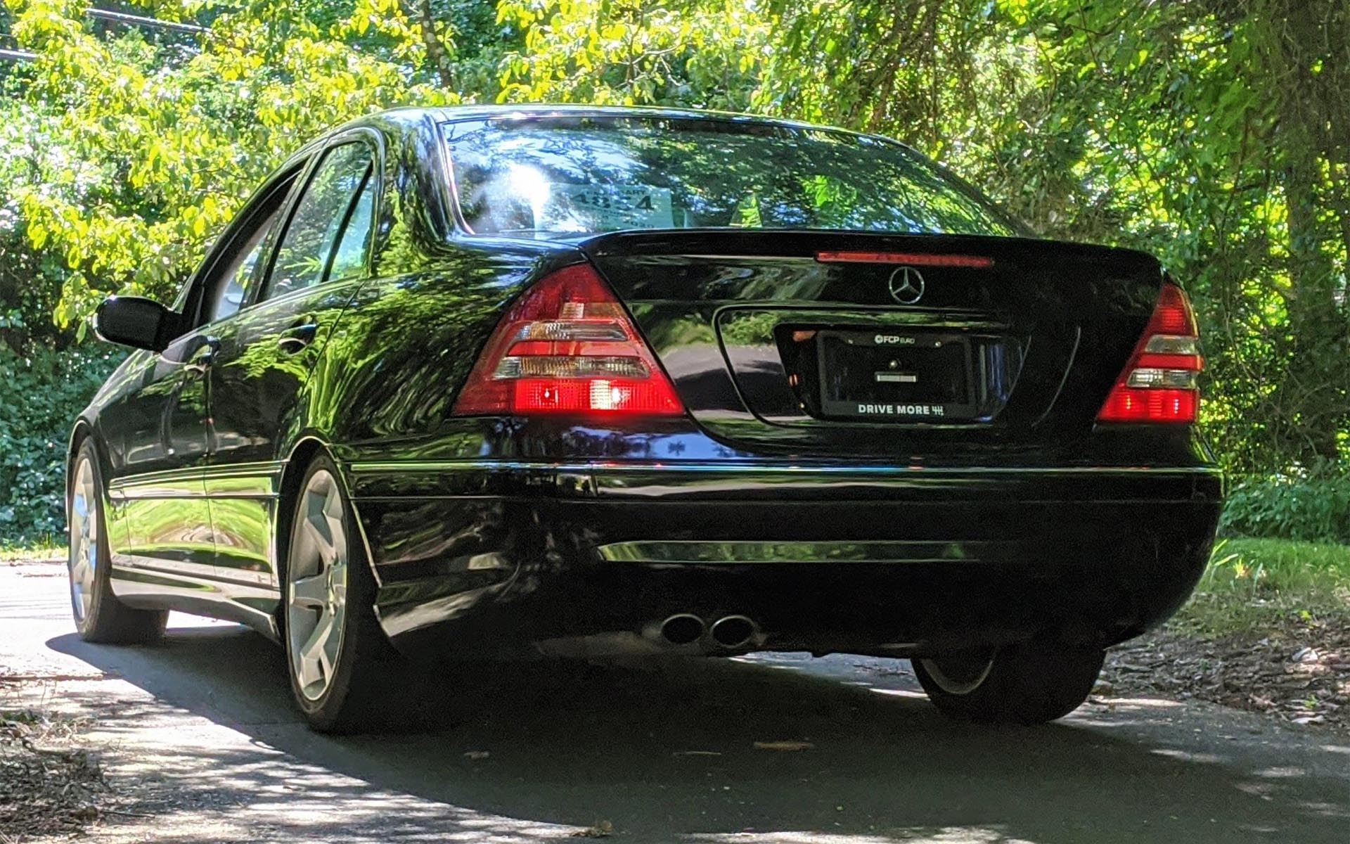 mercedes-w203-1