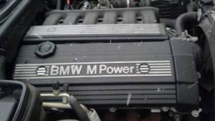 BMW M3 S52B32 Rear Valve Cover Leak Repair