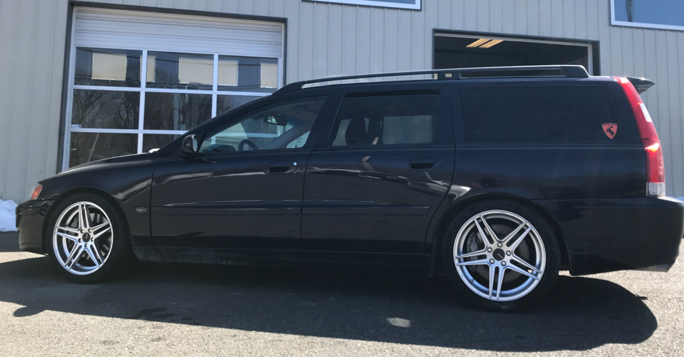 Volvo V70r R-2 Side Profile