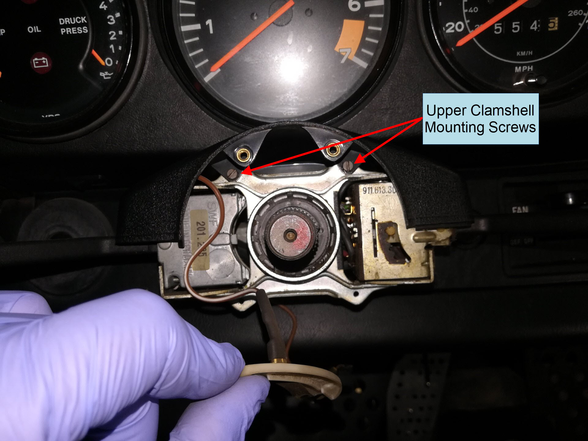 Air-cooled Porsche 911 Steering Wheel Horn Contact