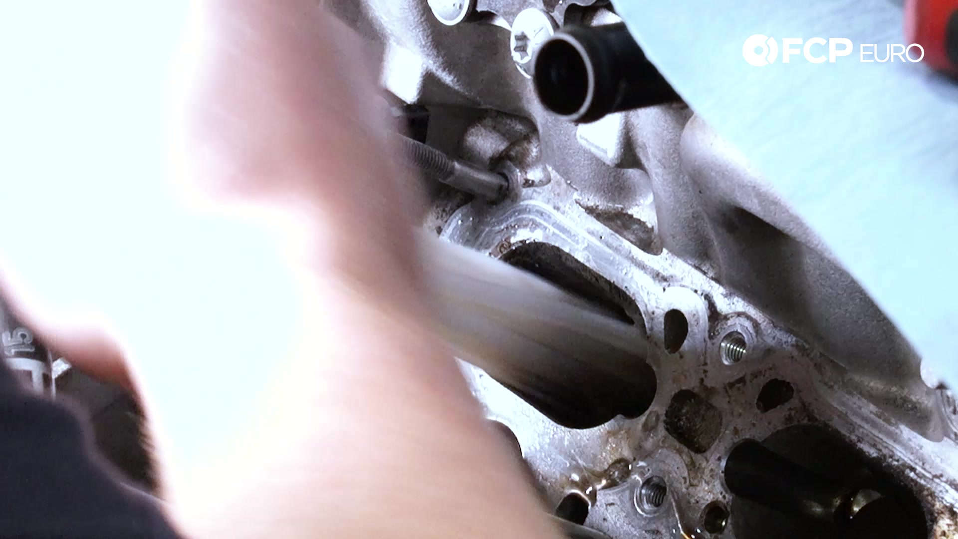 13-vw-mk7-gti-zip-tie-cleaning
