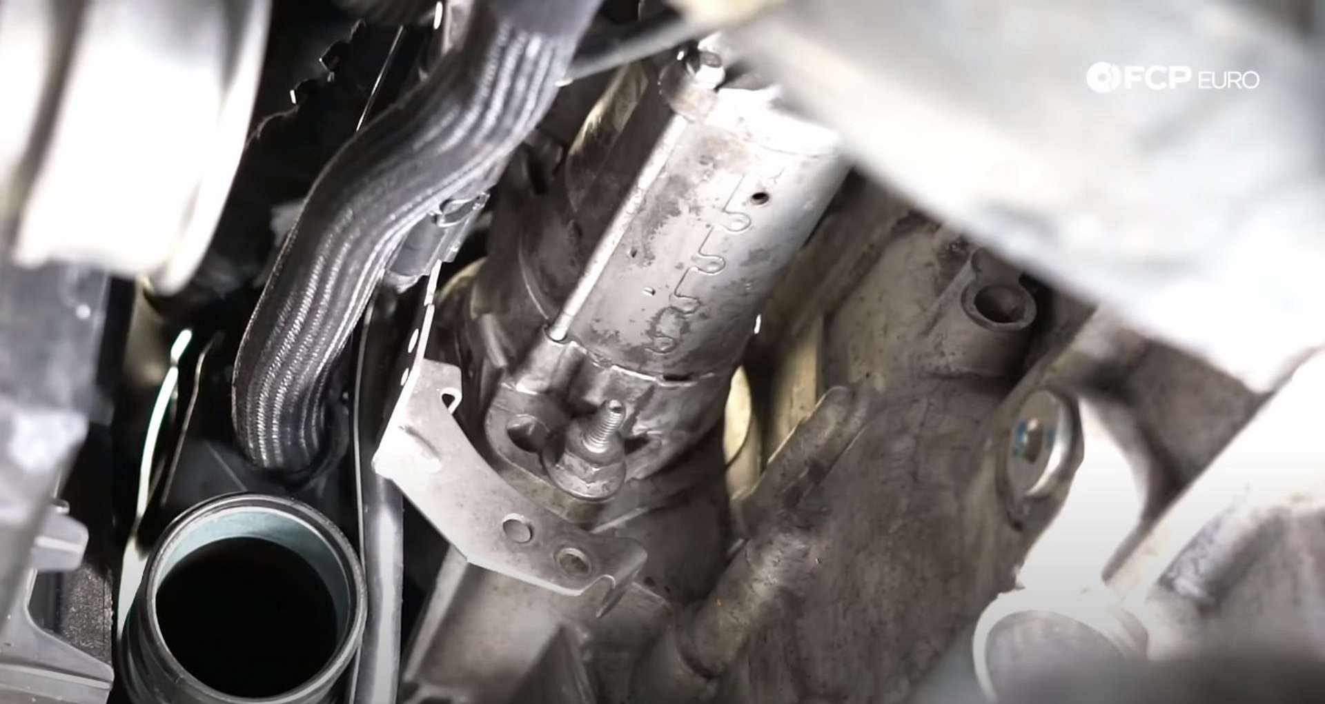 61-DIY_VW_GTI_Clutch-Job-Reinstalling-Starter