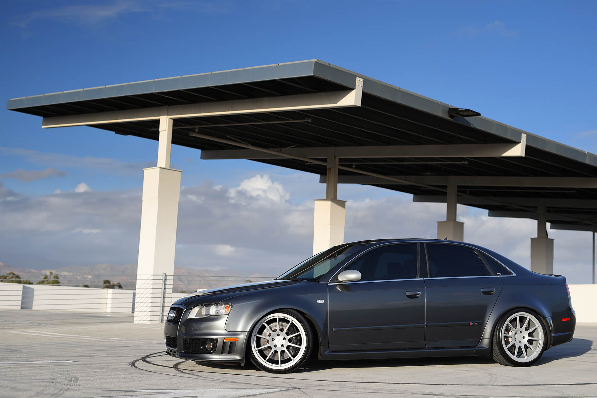 B7 Audi RS4 profile and front 3/4 shot