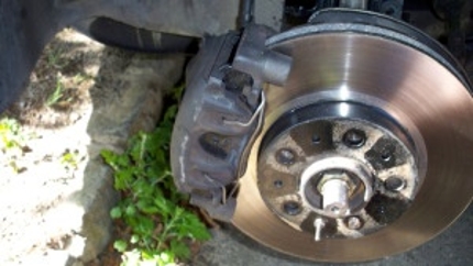 How To Paint Brake Calipers Without Removing Them