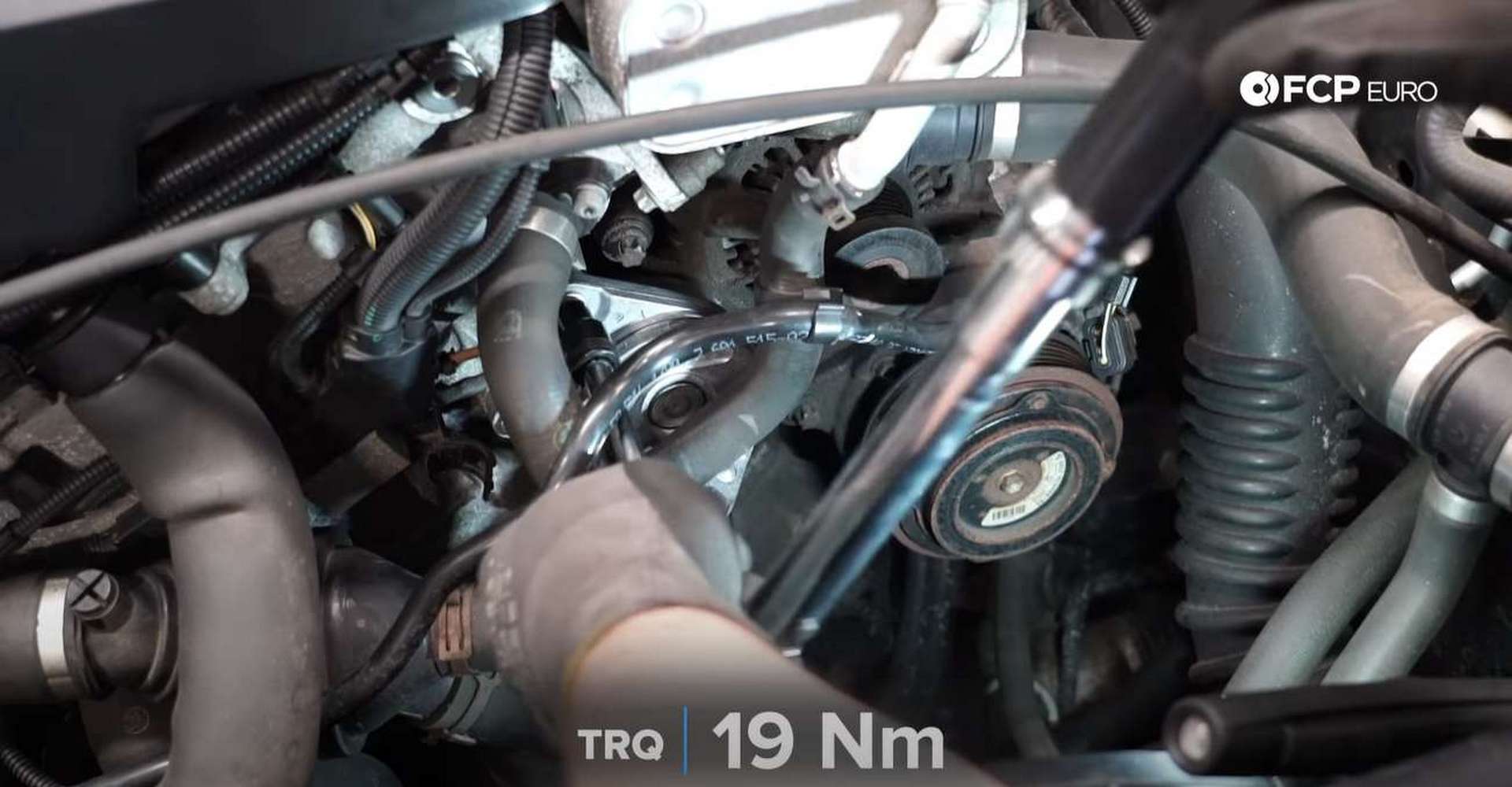 DIY BMW F30 Serpentine Belt Replacement torquing the tensioner's bolts